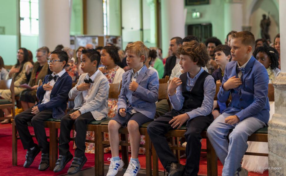 Hoe Lang Duurt Kerkdienst Eerste Communie Eerste communies en vormsels in 2025 | Kerknet